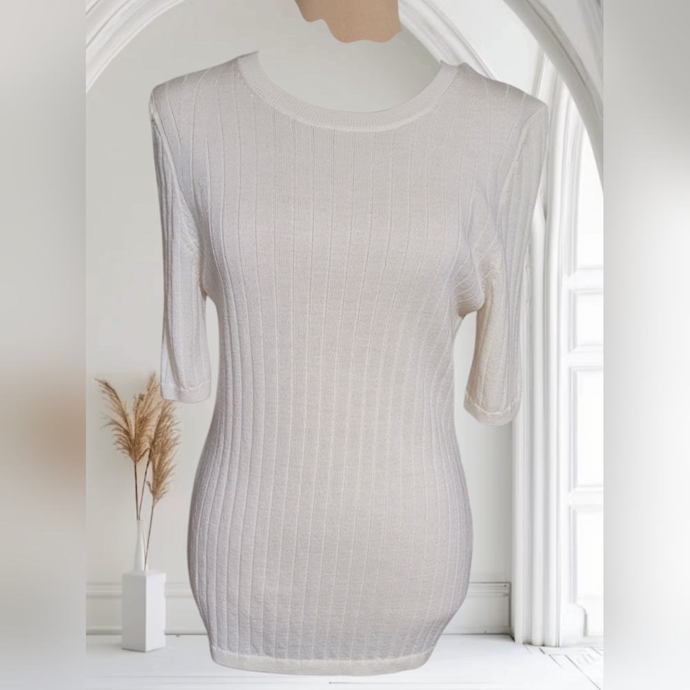 *SOLD* Banana Republic Cream Ribbed Knit Sweater
